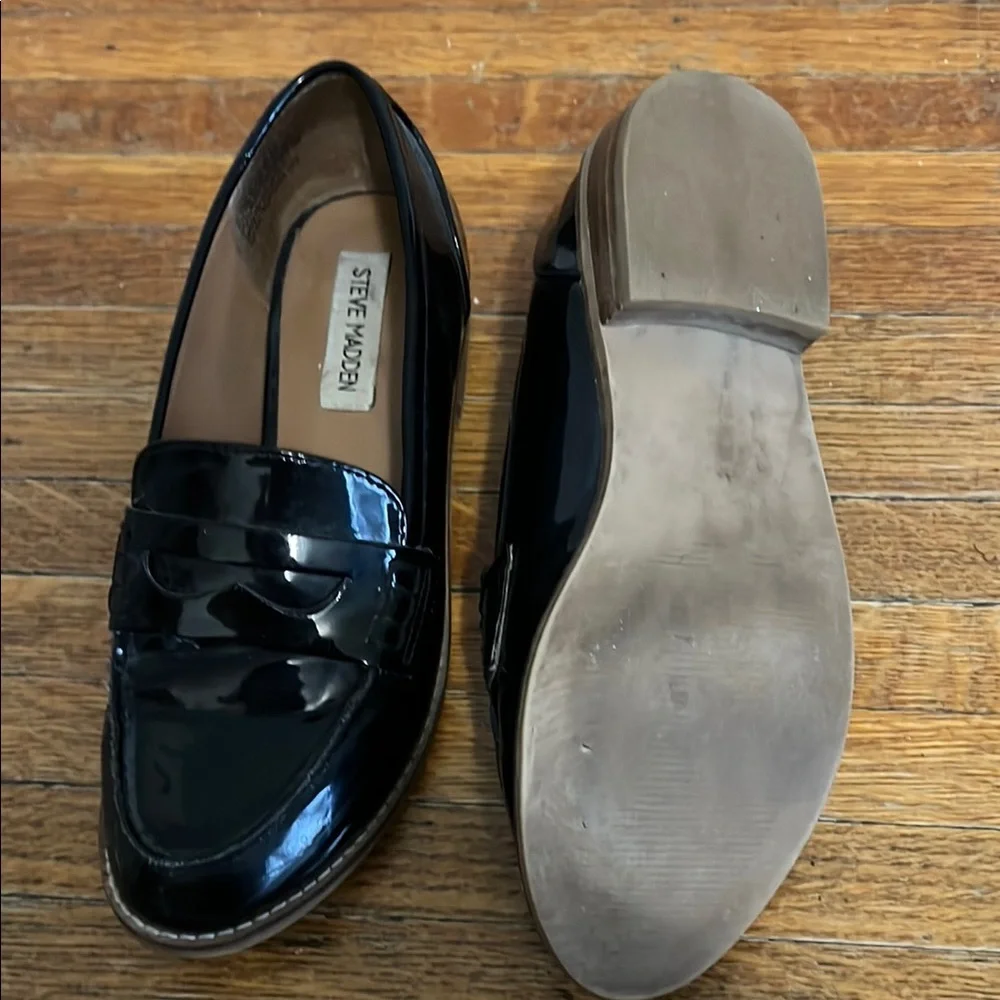 Steve Madden Black Loafers for Women - Picture 3 of 3